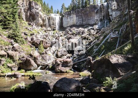 Paulina Falls Wasserfall im Newberry National Volcanic Monument in Oregon Stockfoto