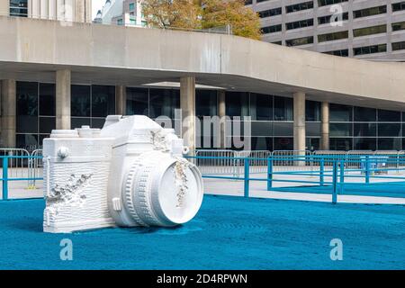 Lunar Garden beim „Nuit Blanche“ Arts and Culture Festival in Toronto, Kanada, 2019 Stockfoto