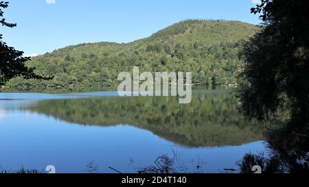 Monticchio - Scorcio del Lago Piccolo dalla circumlacuale Stockfoto