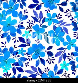 Blaue kleine Blumen Aquarell Illustration für die Gestaltung von Textilien. Nahtloses Muster für Textil Stockfoto