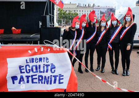 Am 10/10/2020, Lyon, Auvergne-Rhône-Alpes, Frankreich. Das Kollektiv Marchons enfants organisierte am Samstag, den 10. Oktober, etwa sechzig Veranstaltungen in Frankreich. It Stockfoto