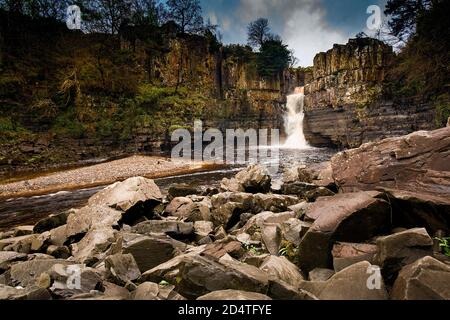 High Force Wasserfall in Rocky Mountain Landschaft Stockfoto