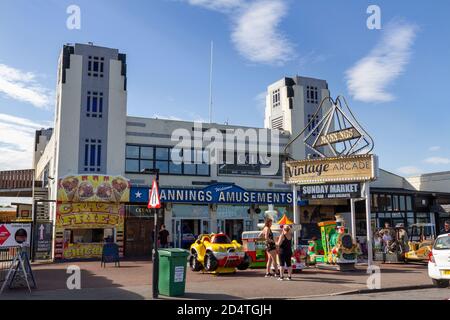 Mannings Amusements, Vintage Arcade auf der Promenade in Felixstowe, Suffolk, Großbritannien. Stockfoto