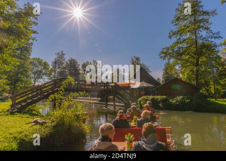 UNESCO-Biosphärenreservat Spreewald oder Spreewald, eine Bootstour ab Burg Gemeinde, Brandenburg, Ostdeutschland, Europa Stockfoto