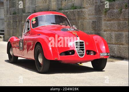 verona, italien, 13. Mai 2011, mille miglia, historische Autorallye Stockfoto
