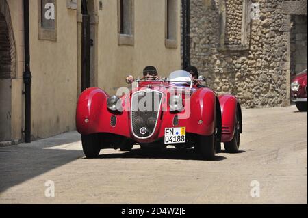 verona, italien, 13. Mai 2011, mille miglia, historische Autorallye Stockfoto