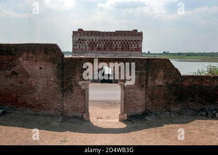 Kabutar Khana Pavillon, Champaner-Pavagadh Archäologischen Park, UNESCO-WELTKULTURERBE, Gujarat, Indien. Stockfoto