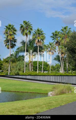 Vietnam Memorial Wall of Southwest Florida, at Veterans Park in Punta Gorda ist eine halbmaßstäbige Nachbildung des Vietnam Veterans Memorial in Washington DC Stockfoto