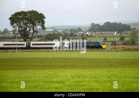 Avanti West Coast Penolino, 390-045, elektrischer Hochgeschwindigkeitszug in Richtung Süden zwischen Carlisle und Penrith Stockfoto