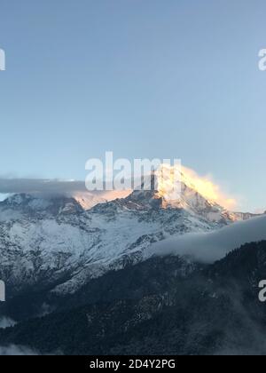 Wunderschöne Annapurna Range vom Aussichtspunkt Ghandruk Stockfoto