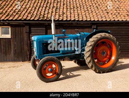 1961 Fordson Super Major Vintage Traktor Stockfoto