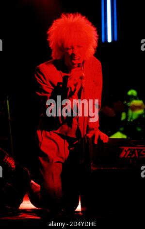 Nick Beggs aus Kajagoogoo live in Hammerswithh Odeon. London, 22. Mai 1984 – weltweite Nutzung Stockfoto