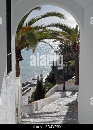 Andalusien in Spanien: Der Küstenort Nerja Stockfoto