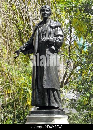 Die Statue von Emily (Emmeline) Pankhurst im Londoner Victoria Tower Gärten Stockfoto