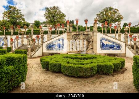 Castelo Branco, Portugal - 11. Juni 2020: Eingang zum Jardim do Paço Episcopal in Castelo Branco, Portugal. Stockfoto