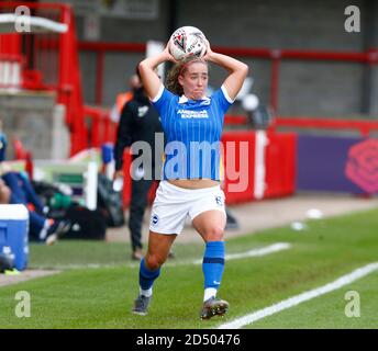 CRAWLEY, ENGLAND - OKTOBER 11: Maya Le Tissier von Brighton und Hove Albion WFC während des Barclays FA Women Super League Spiels zwischen Brighton und Hove Stockfoto