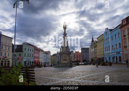 Die spätbarocke Säule der Heiligen Dreifaltigkeit in Namesti Miru, Jindrichuv Hradec, Südböhmische Region, Tschechische Republik, 9. Oktober 2020. (CTK-Foto/Lib Stockfoto