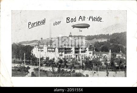 Polanica Zdrój Bad Altheide Schlesien, Zeppelin Parseval über dem Ort Stockfoto