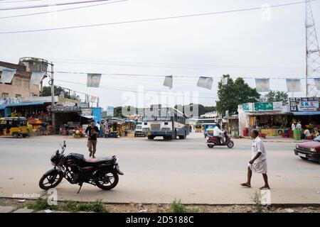 Pileru, Andhra Pradesh, Indien - Oktober 03,2020 :die schöne Aussicht auf Palle Velugu Andhra Bus kommt aus dem Bustop nach COVID-19 Lockdown Stockfoto