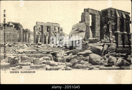 Theben in Afrika, Blick auf das Ramesseum, alte Ruinen und Statuen Ägypten usage worldwide Stockfoto