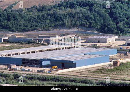 - September 1990, Wiederaufbau Irpinia nach dem Erdbeben von 1980, Calitri Industriegebiet - settembre 1990, ricostruzione in Irpinia dopo il terremoto del 1980, Bereich industriale di Calitri Stockfoto