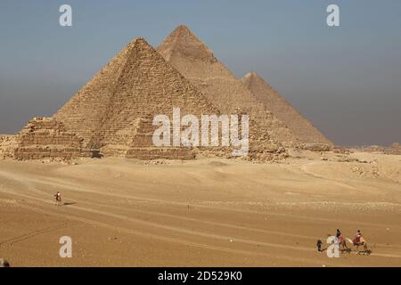 Peking, Ägypten. Januar 2019. Touristen besuchen die Pyramiden von Gizeh in Gizeh, Ägypten, am 12. Januar 2019. Quelle: Ahmed Gomaa/Xinhua/Alamy Live News Stockfoto