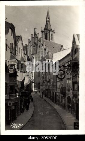 Schwaz Tirol Österreich, Straßenansicht, Kirche weltweit im Einsatz Stockfoto