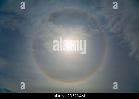 Sun Halo am Himmel Stockfoto