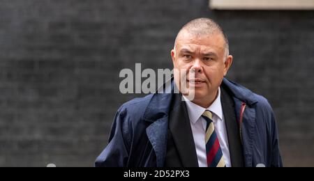 London, Großbritannien. Oktober 2020. Prof. Jonathan Van-Tam, stellvertretender Chief Medical Officer verlässt 10 Downing Street London UK Credit: Ian Davidson/Alamy Live News Stockfoto