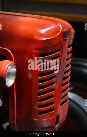 Alte Traktoren in einem Museum in dänemark: gammel Elstrup Stockfoto