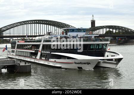 Köln, Deutschland, 2020. MS RheinEnergie Eventschiff auf dem Rhein in Köln Stockfoto