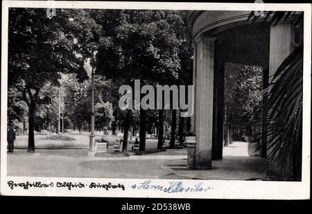 Polanica Zdrój Bad Altheide Schlesien, Blick auf den Kurplatz, Parkanlage Stockfoto