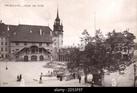 Fribourg Freiburg Stadt Schweiz, Hotel de Ville, Platz, Brunnen - weltweite Nutzung Stockfoto