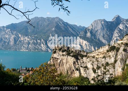 Sightseeing von der Wanderung in Santa lucia Tal, Gardasee, Torbole, Italien Stockfoto