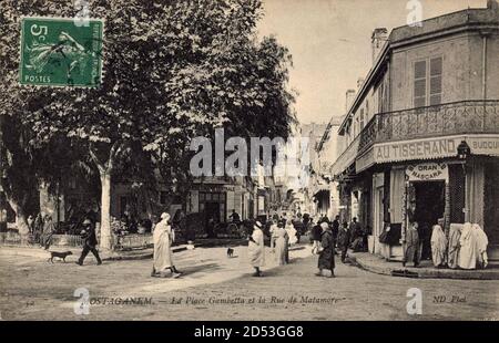 Mostaganem Oran Algerien, La Place Gambetta et la Rue de Matamore - weltweite Nutzung Stockfoto