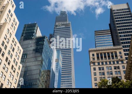 500 Fifth Avenue und One Vanderbilt Tower über Bryant Park, NYC Stockfoto