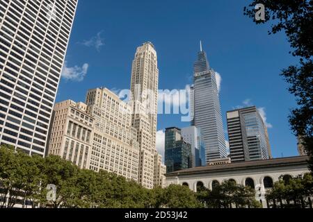 W.R. Grace Building, 500 Fifth Avenue und ein Vanderbilt Turm über Bryant Park, NYC Stockfoto