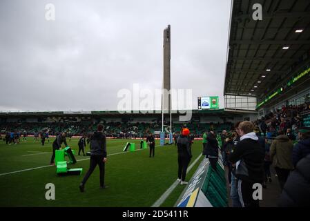 Northampton, England, 28. Dezember 2019. Die Barwell stehen Ende von Franklin's Gardens vor dem Rugby Premier League Spiel zwischen Northampton Saints und Gloucester Rugby. Stockfoto