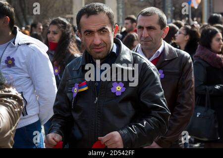 Moskau, Russland. April 2015. Ethnische Armenier begehen den 100. Jahrestag des Völkermords an den Armeniern im Osmanischen Reich Stockfoto