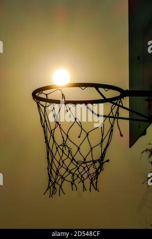 Basketballkorb und Netz, digitales Foto Bild als Hintergrund Stockfoto