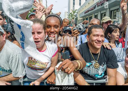 Miami Florida, Flagler Street, Marlins Major League Baseballteam World Series Gewinner, Fans feiern Parade, Black African Hispanic girl Stockfoto