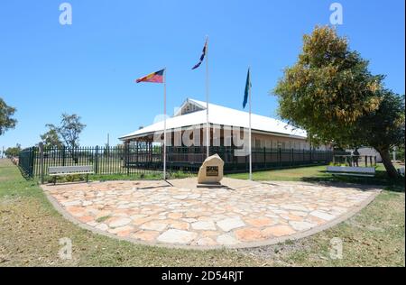 Community Hall ist ein denkmalgeschütztes ehemaliges Rathaus, erbaut 1923, in Camooweal, Barkly Highway, City of Mount Isa, Queensland, Australien Stockfoto