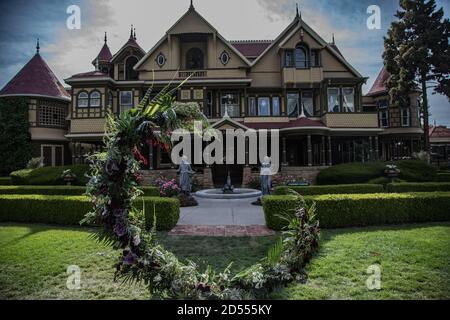 Außenfotos des Winchester House in San Jose, Kalifornien. Eines der berühmtesten Haunted Houses der Welt Stockfoto