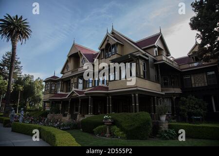 Außenfotos des Winchester House in San Jose, Kalifornien. Eines der berühmtesten Haunted Houses der Welt Stockfoto