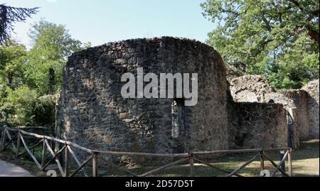 Monticchio – Edificio trilobato del Monastero di Sant'Ippolito Stockfoto