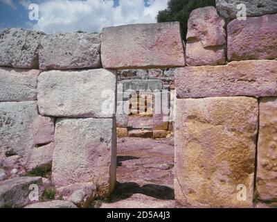 Altes Denkmal in Torralba den Salort, Menorca, Spanien. Stockfoto