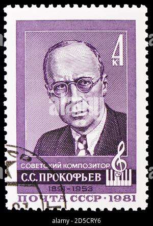 MOSKAU, RUSSLAND - 28. SEPTEMBER 2020: Briefmarke gedruckt in der Sowjetunion gewidmet 90. Geburtstag von S.S. Prokofjew (1891-1953), Serie, cir Stockfoto