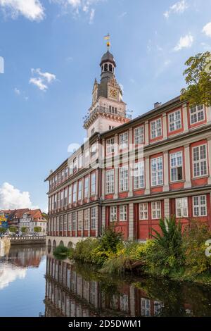 Das mittelalterliche Schloss Wolfenbüttel war ursprünglich der Lebensraum der lokalen Herrscher. Jetzt ist es als Gymnasium, Akademie der Künste und ein Museum. Stockfoto