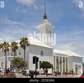 Die Bermuda National Gallery befindet sich im City Hall Arts Centre in Hamilton. Sie wurde 1992 eröffnet und beherbergt Bermudas Kunstsammlung. Stockfoto