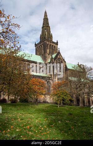 Glasgow, Schottland, Großbritannien. Oktober 2020. Wetter in Großbritannien. Glasgow Cathedral. Kredit: Skully/Alamy Live Nachrichten Stockfoto